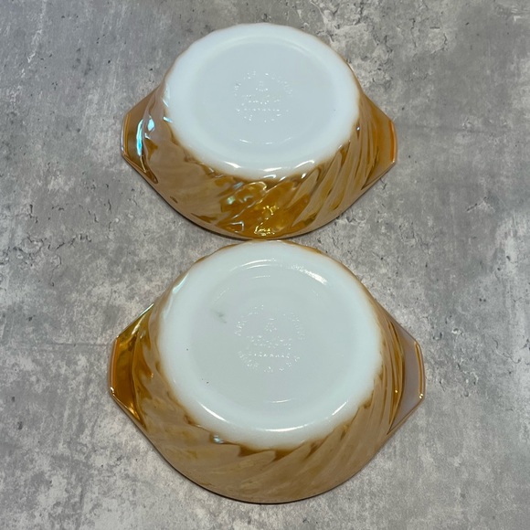 Anchor Hocking Fire King Peach Lustre Swirl Milk Glass Mini Casserole Dishes - Picture 11 of 16